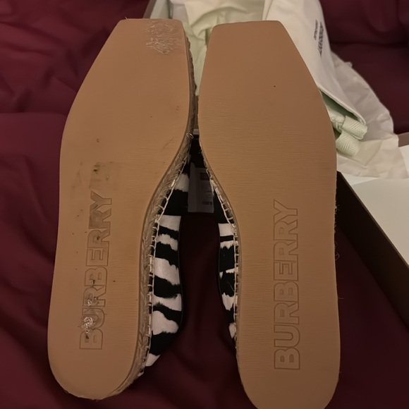 Burberry
Cloth espadrilles Alport L Zebra - Picture 2 of 9